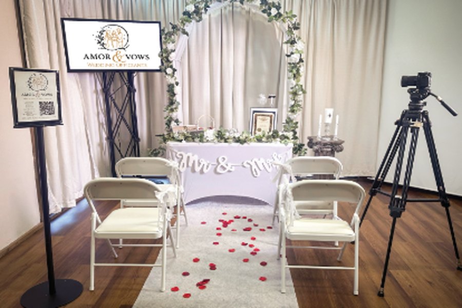 Wedding officiants — Amor & Vows